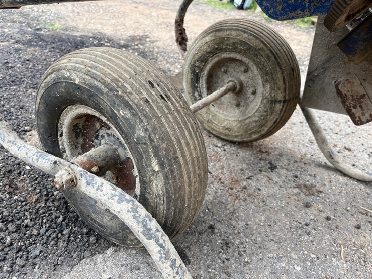 bon-electric-concrete-wheelbarrow-mixer-image-6