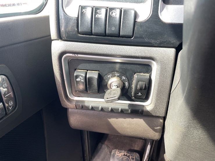 2012-kenworth-t660-image-56