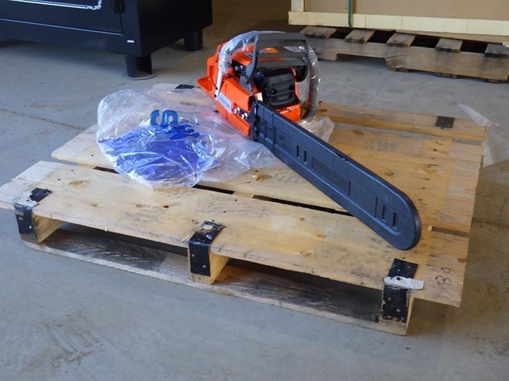 24"-hnsavrqua-chainsaw-365-image-4