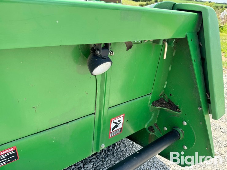 2010-john-deere-608c-image-9
