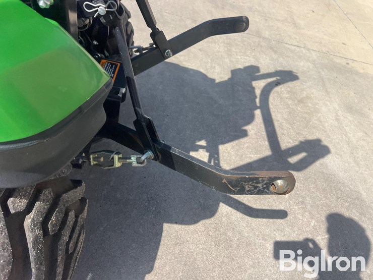 2014-john-deere-1025r-image-15
