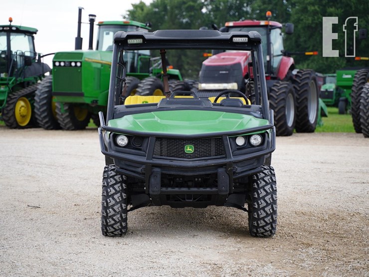 2019-john-deere-gator-xuv-835m-image-2