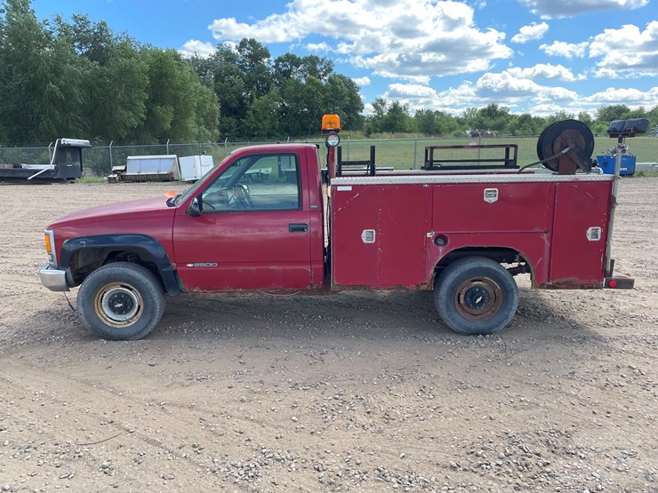 1994-chevrolet-2500-image-2