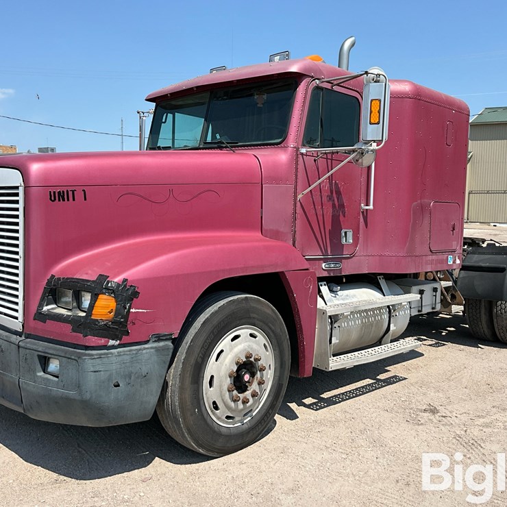 2002 FREIGHTLINER FLD120