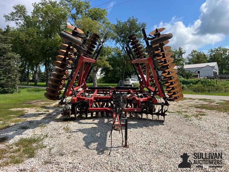 case-ih-370-image-2