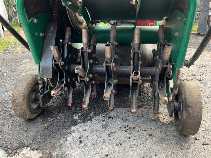 ryan-18"-walk-behind-aerator-image-6
