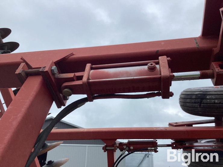 case-ih-3950-image-12