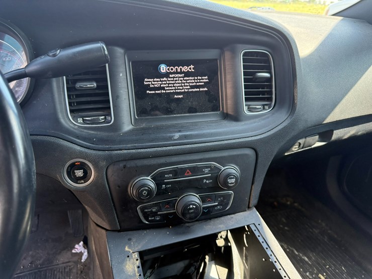 #14-•-#26458-•-2018-dodge-charger-sedan-2c3cdxat6jh212440-image-43