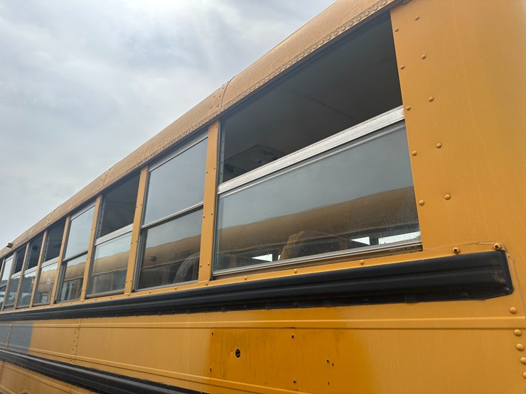 #21-•-#23872-•-2002-international-genesis-school-bus-vin:-1hvbgaan22a916951-image-20