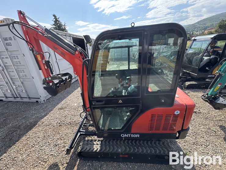 2025-agt-qnt50r-mini-excavator-image-8