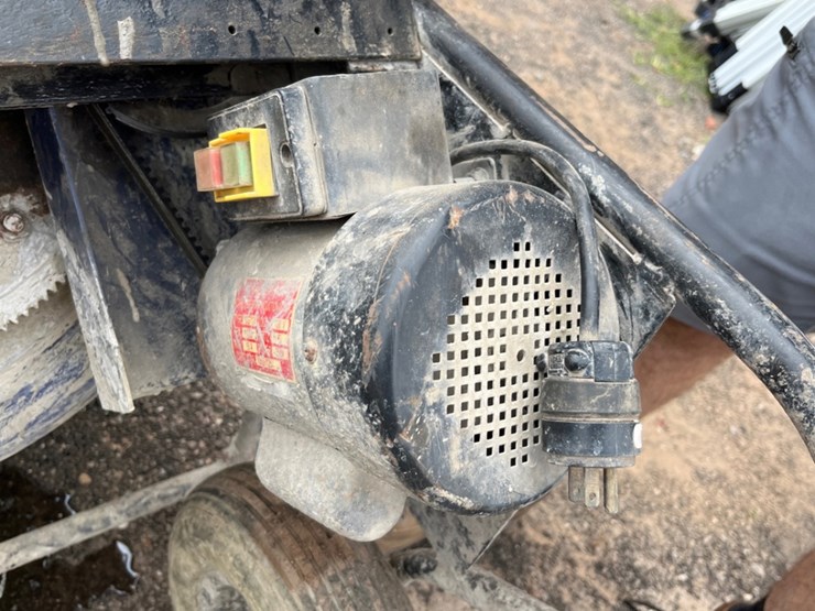 bon-#12-238-electric-concrete-wheelbarrow-mixer-image-6