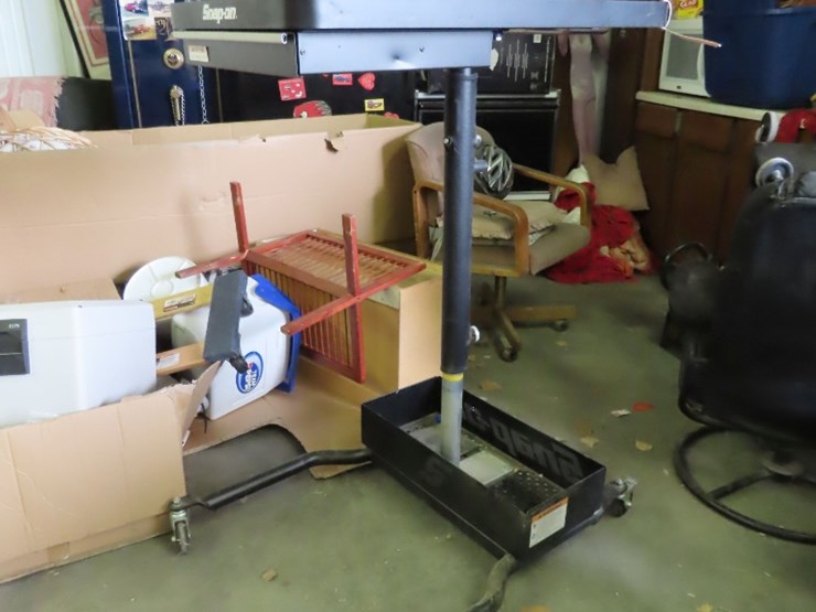 snap-on-rolling-work-table-image-2