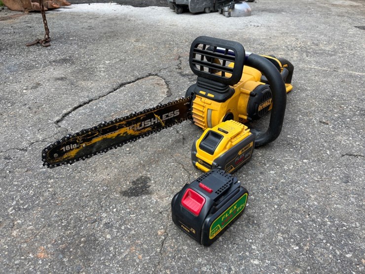 dewalt-cordless-60v-chainsaw-w/(2)-batteries-image-2