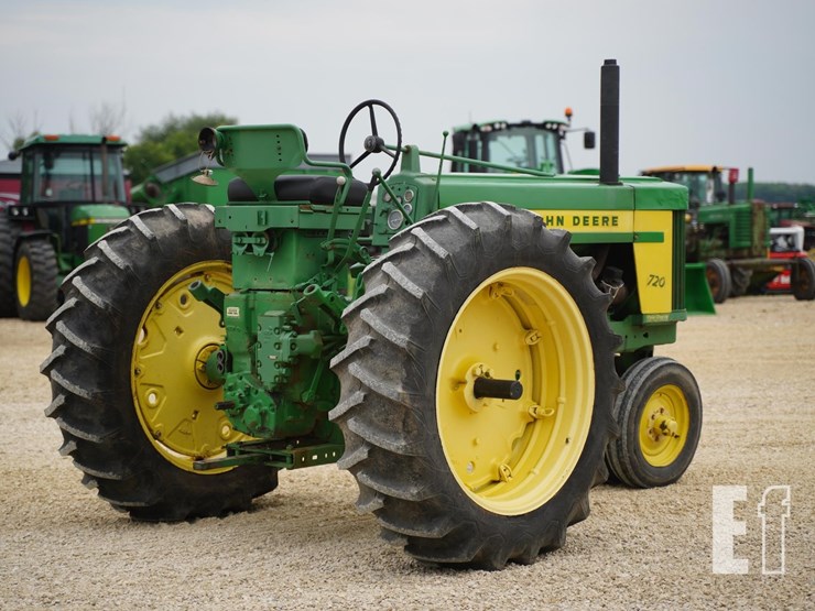 john-deere-720-image-5