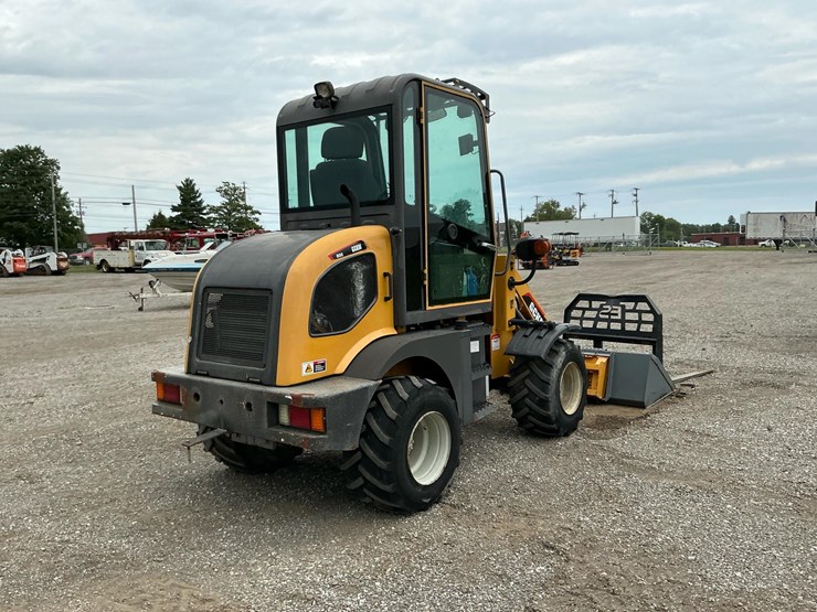 #1401-•-2019-gckm-wheel-loader*-image-5