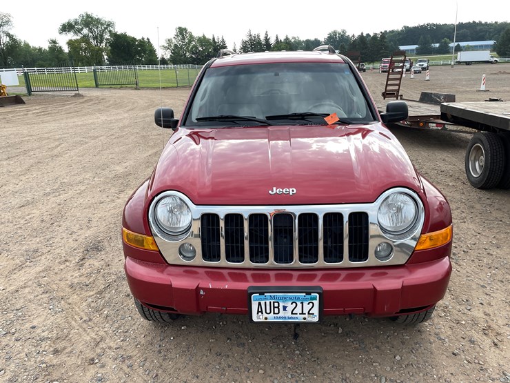 2006-jeep-liberty-image-2