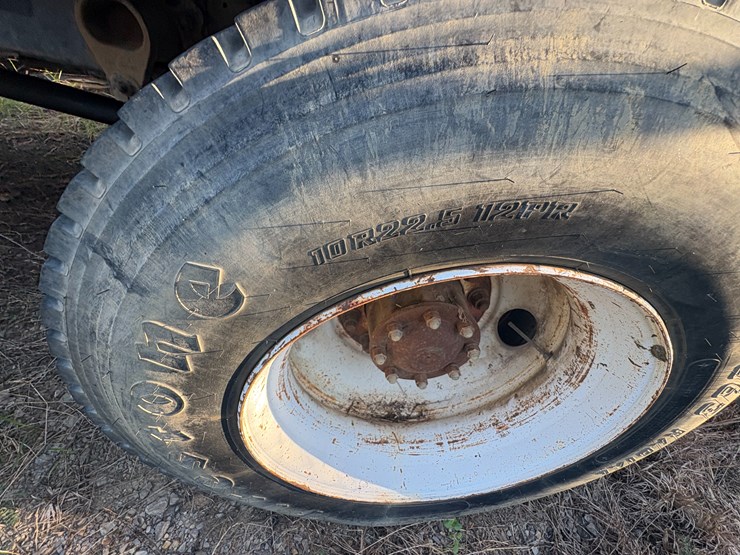 2000-ford-f750-image-6