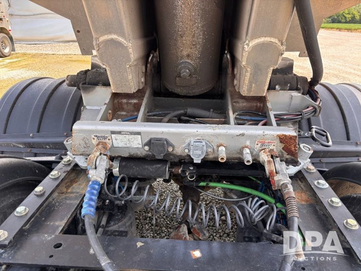 2014-east-genesis-aluminum-end-dump-trailer-(gp11076,-unit-121576)-image-17