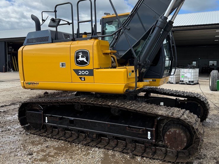 2023-deere-200g-image-6