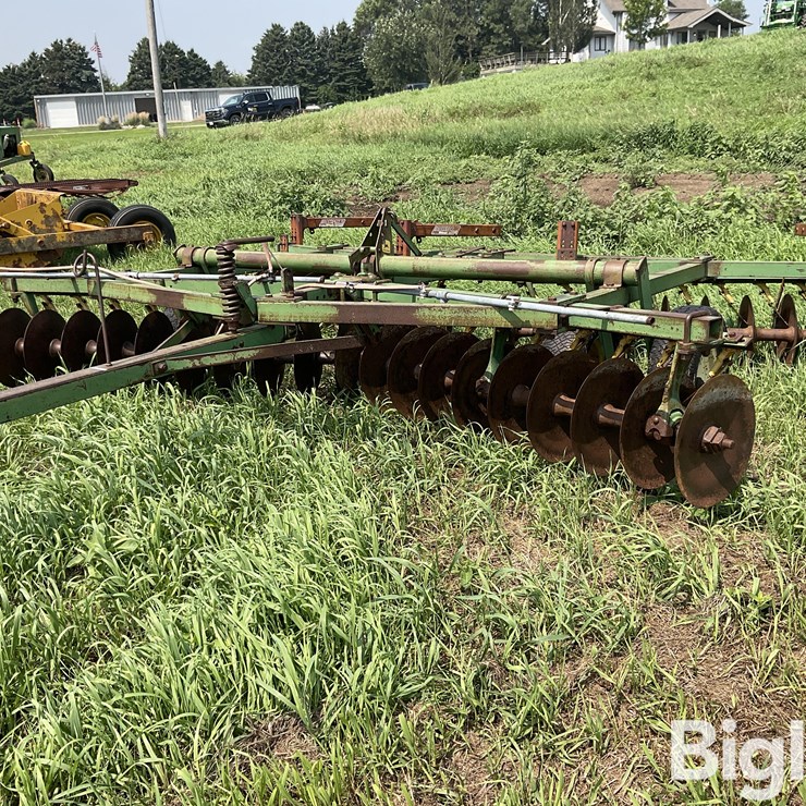 JOHN DEERE BW