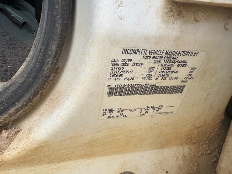 1999-ford-f350-image-39