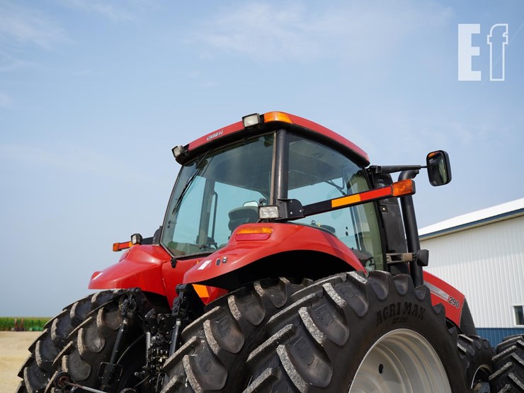 2012-case-ih-magnum-290-image-22