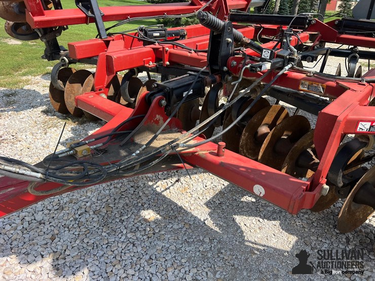 case-ih-370-image-14