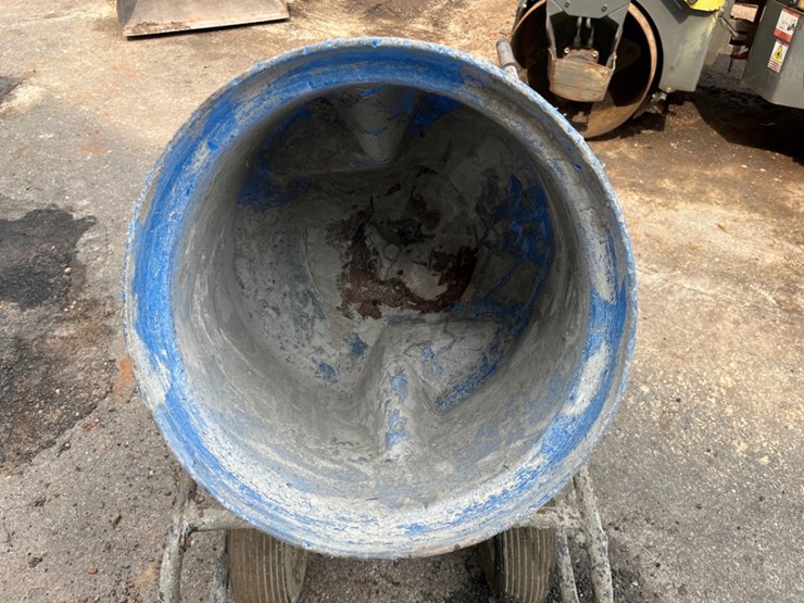 bon-electric-concrete-wheelbarrow-mixer-image-5
