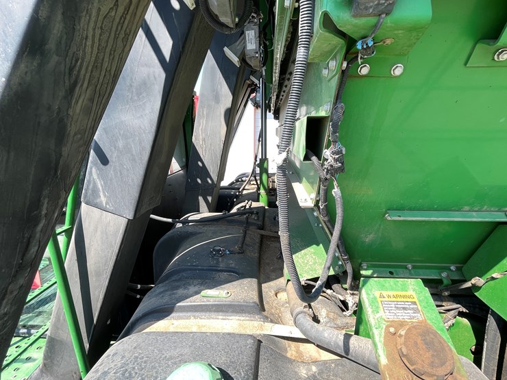 2012-john-deere-7760-image-48