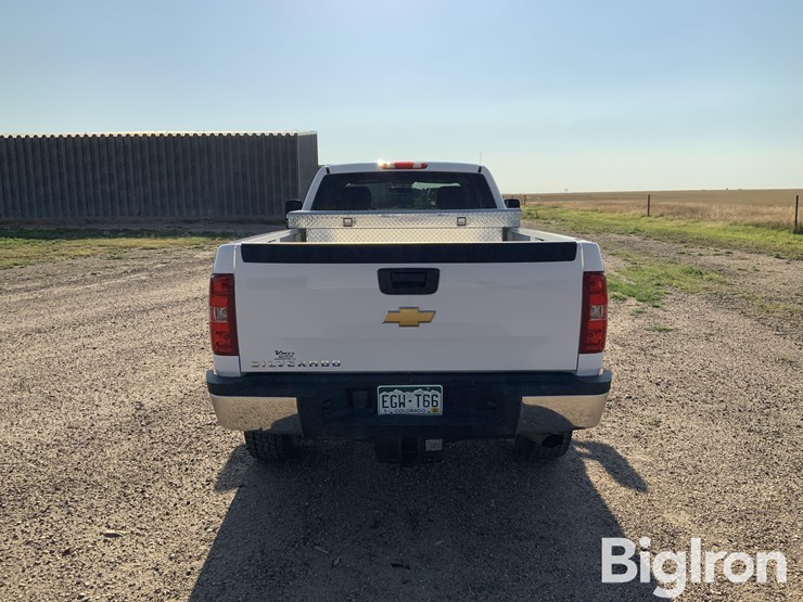 2013-chevrolet-3500hd-image-6