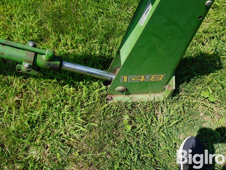 john-deere-148-image-18