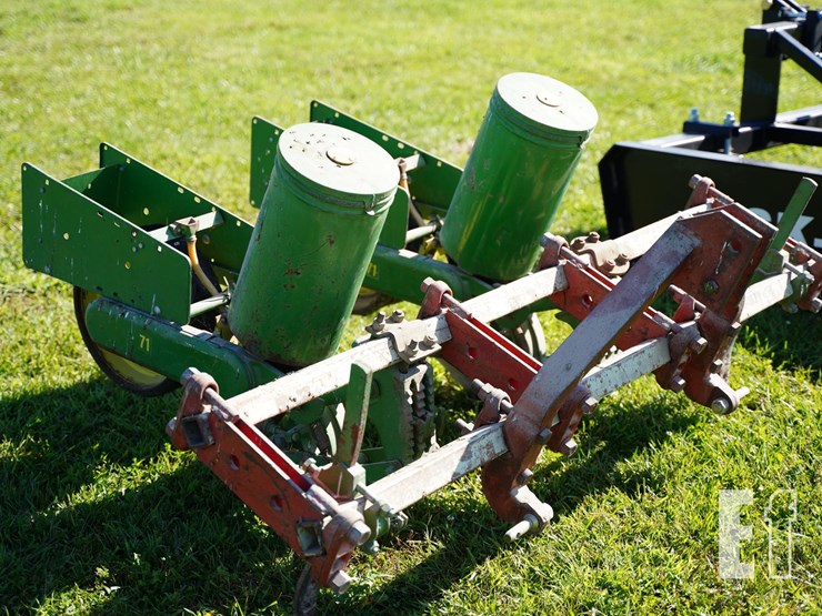 john-deere-71-image-3