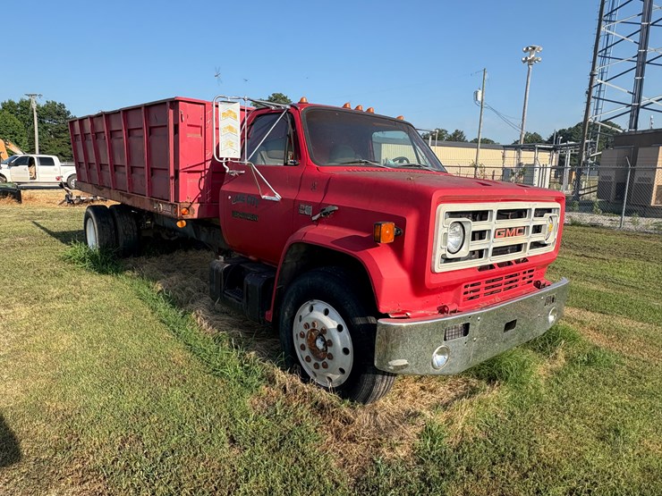 #89-•-#25029-•-inop-1987-gmc-c7-t/a-flat-bed-truck-vin:-1gdj7d1b9hv514155-image-2