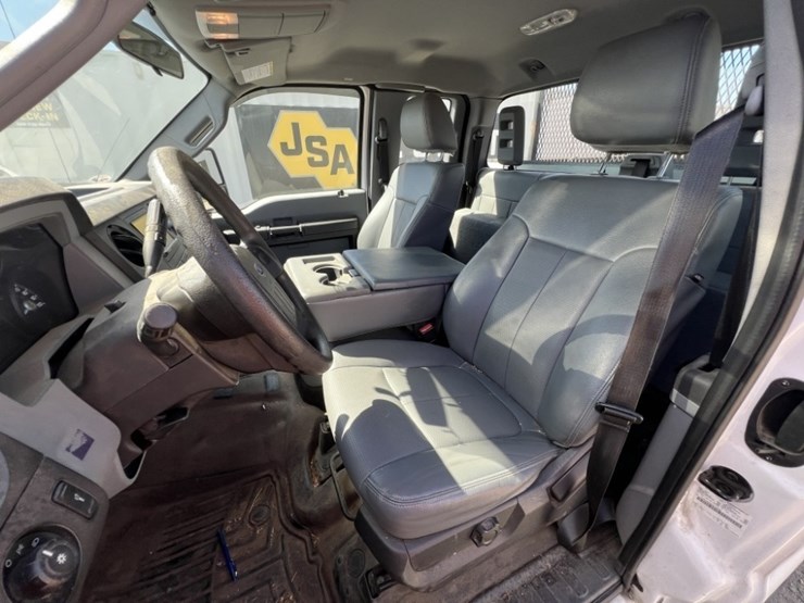 2015-ford-f350-image-23