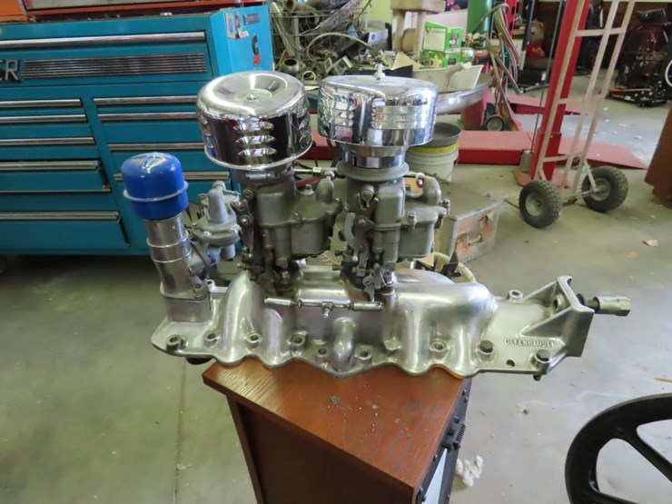 offenhauser-flathead-intake-with-carbs-image-3