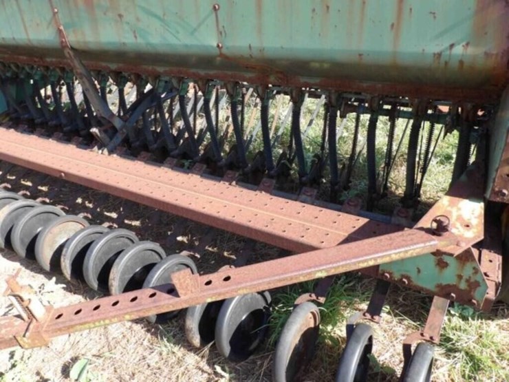 john-deere-8300-image-14