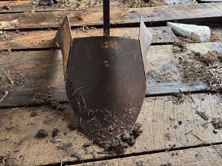 adjustable-walking-potato-plow-image-14