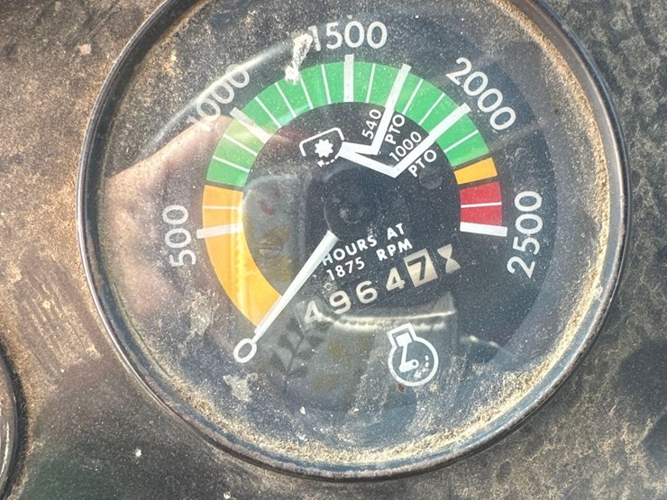 massey-ferguson-1085-image-14