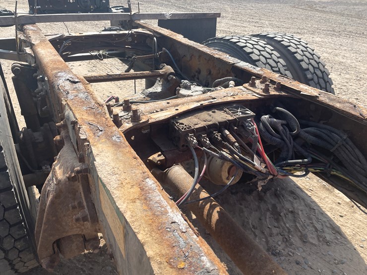 2006-caterpillar-c7-image-17