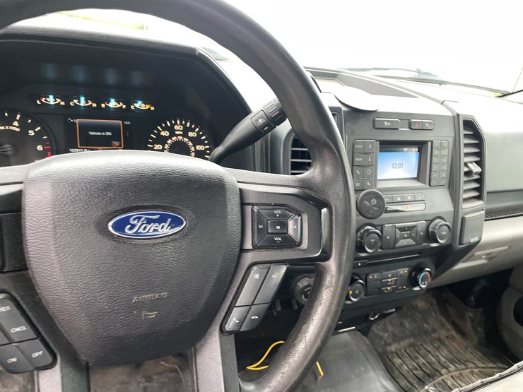 2018-ford-f150-xl-image-21