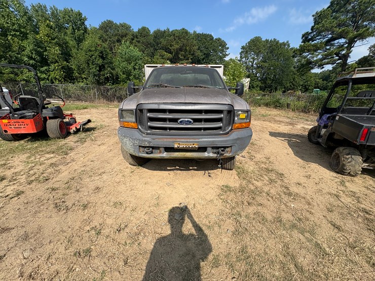 1999-ford-f450-image-23