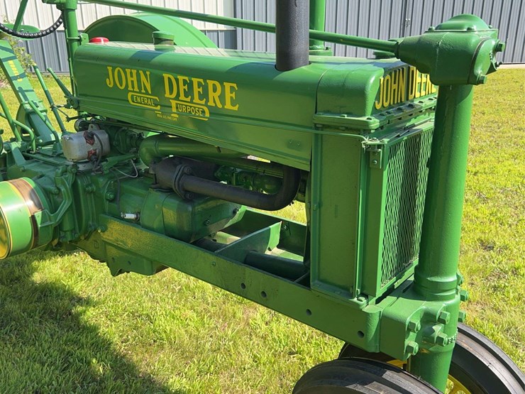 john-deere-model-b-image-15