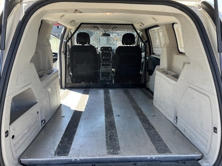 2013-ram-c/v-tradesman-image-22