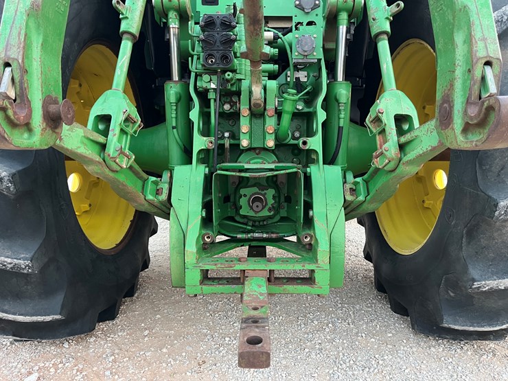 john-deere-8220-image-11