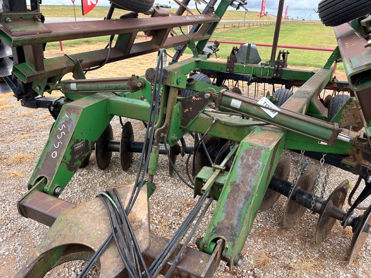 1989-john-deere-630-image-2