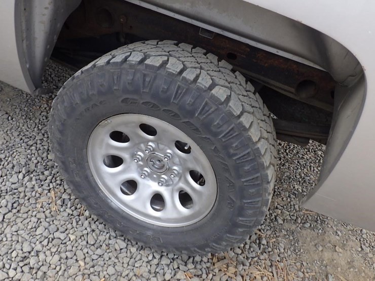 2008-chevrolet-silverado-image-25