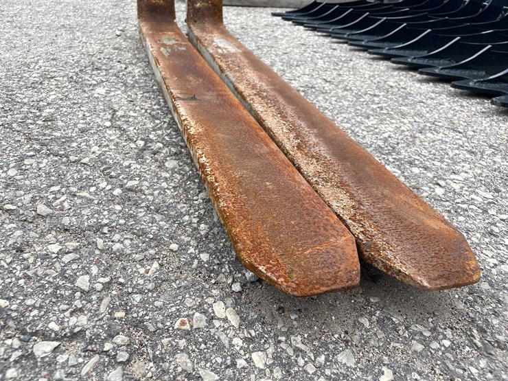 #8052-•-pair-of-forklift-forks-(o8)-image-4
