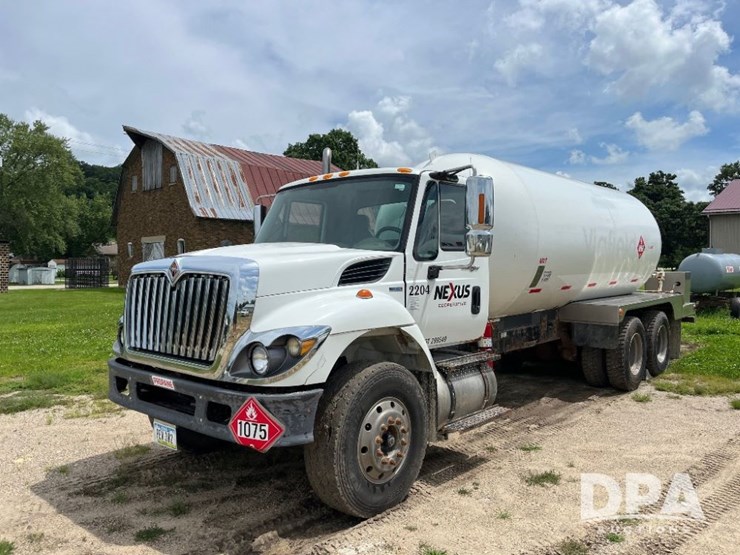 2010-ihc-prostar-7500-lp-truck-(jn2563,-unit-2204)-image-1
