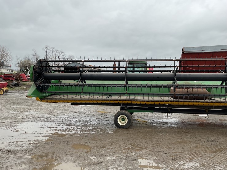 2019-john-deere-635f-image-4