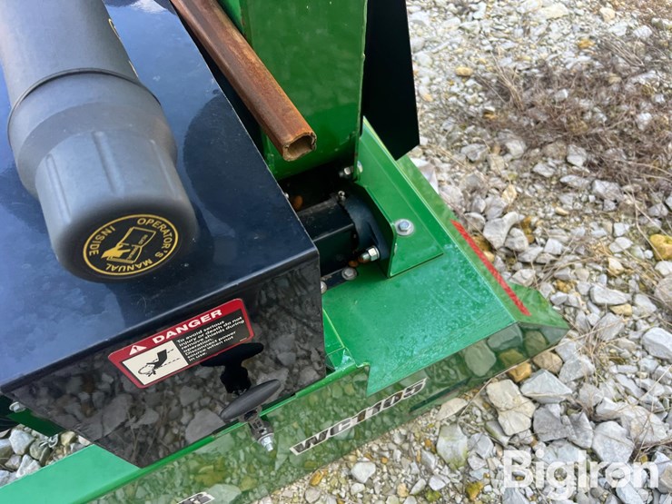 2009-frontier-wc1105-3-pt-wood-chipper-image-13
